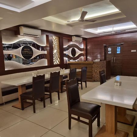 Hotel Vitthal International, Prayagraj Allāhābād Junction Екстериор снимка