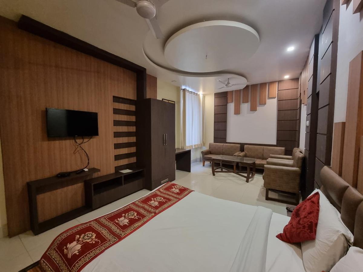 Hotel Vitthal International, Prayagraj Allāhābād Junction Екстериор снимка
